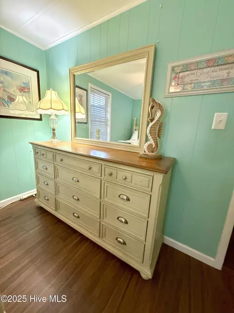 Bedroom - 311 Gunas Dr, Kill Devil Hills, NC 27948 photo 4 of 10