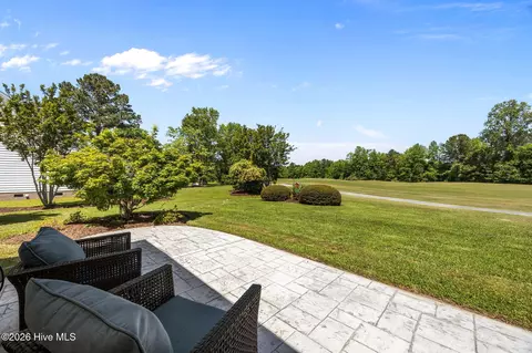 Exterior - 908 Taberna Cir, New Bern, NC 28562 photo 9 of 16