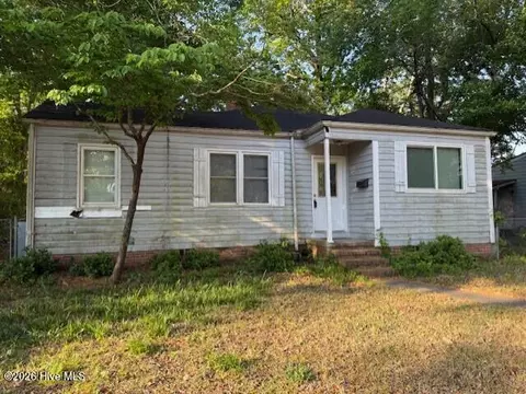 2220 Klein Rd, Wilmington, NC 28405