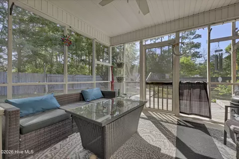 Exterior - 103 Greenview Ct, Hampstead, NC 28443 photo 4 of 10