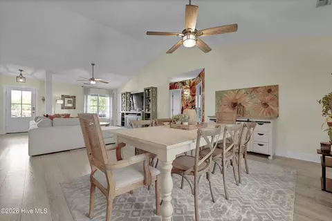 Dining - 103 Greenview Ct, Hampstead, NC 28443 photo 2 of 2