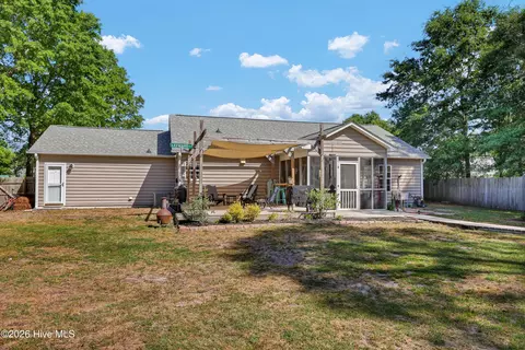 Exterior - 103 Greenview Ct, Hampstead, NC 28443 photo 10 of 10