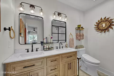 Bath - 103 Greenview Ct, Hampstead, NC 28443 photo 1 of 3