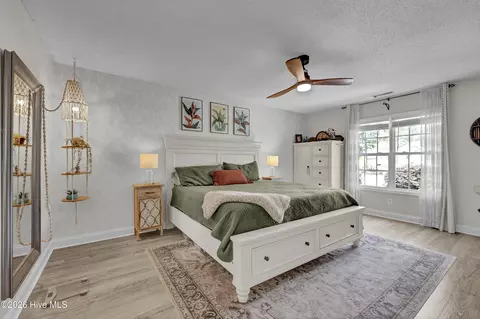 Bedroom - 103 Greenview Ct, Hampstead, NC 28443 photo 1 of 6