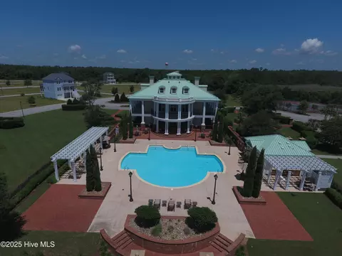 659 Cannonsgate Dr, Newport, NC 28570