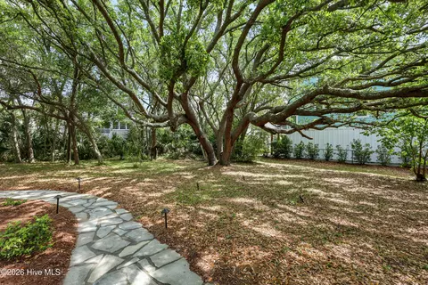 214 Assembly Way Ave, Kure Beach, NC 28449