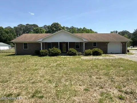 310 Greenfield Heights Blvd, Havelock, NC 28532