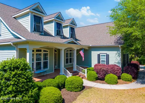 2886 St James Dr SE, Southport, NC 28461