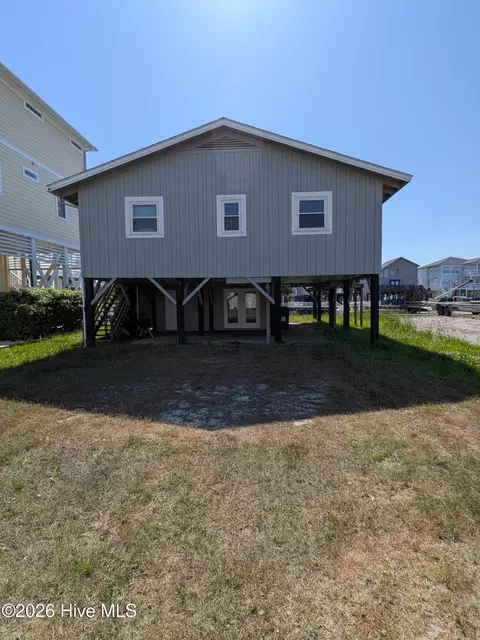 55 Wilmington St, Ocean Isle Beach, NC 28469