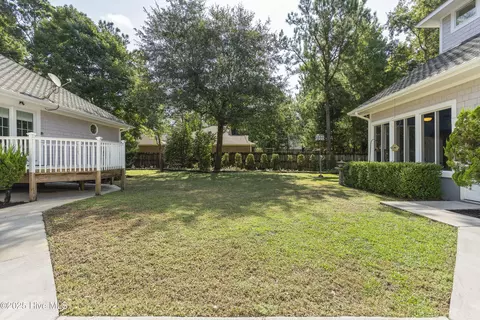 Exterior - 147 Pine Needle Dr, Hampstead, NC 28443 photo 14 of 28