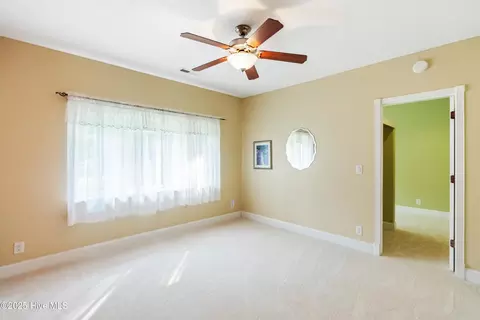 Bedroom - 147 Pine Needle Dr, Hampstead, NC 28443 photo 5 of 8