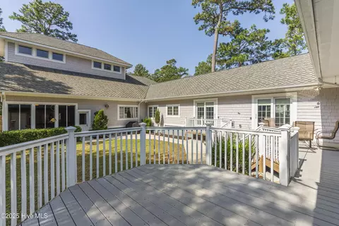 Exterior - 147 Pine Needle Dr, Hampstead, NC 28443 photo 16 of 28