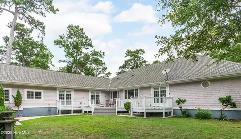 Exterior - 147 Pine Needle Dr, Hampstead, NC 28443 photo 21 of 28