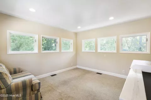 Bedroom - 147 Pine Needle Dr, Hampstead, NC 28443 photo 8 of 8