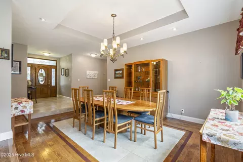 Dining - 147 Pine Needle Dr, Hampstead, NC 28443 photo 3 of 5