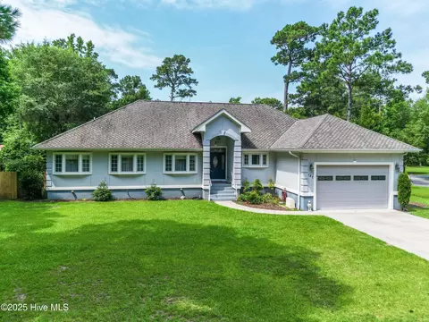 Exterior - 147 Pine Needle Dr, Hampstead, NC 28443 photo 2 of 28