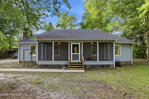 231 Zaner Dr, Jacksonville, NC 28540