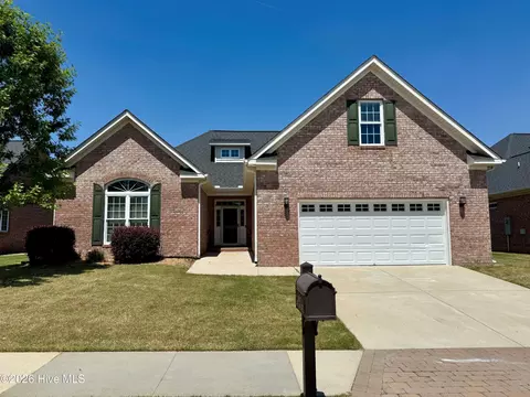 505 Becky Anne Dr, Winterville, NC 28590