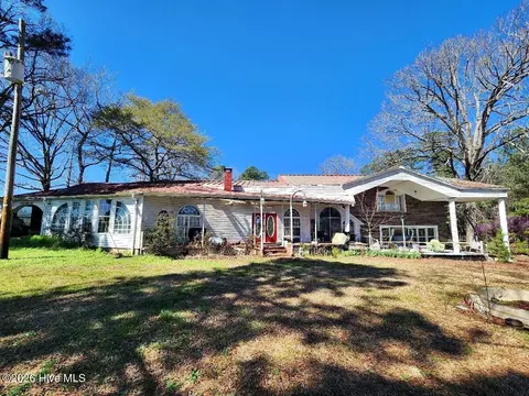 5737 Weaver Rd, Elm City, NC 27822