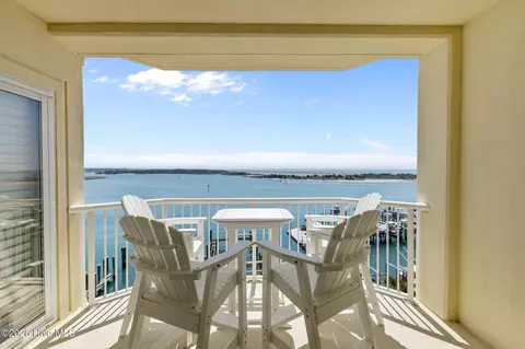 100 Olde Towne Yacht Club Dr #507, Beaufort, NC 28516