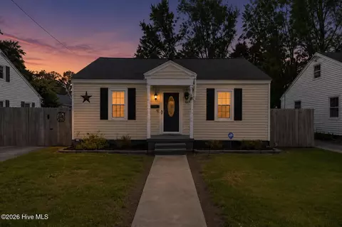 1119 W Colonial Ave, Elizabeth City, NC 27909