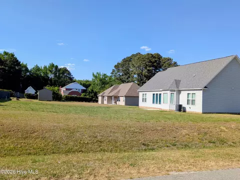 2571 Autumn Ridge Ln, Greenville, NC 27834