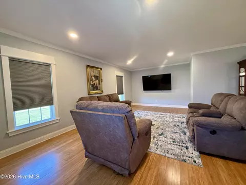 Living - 2714 Harrison Rd, Williamston, NC 27892 photo 3 of 7