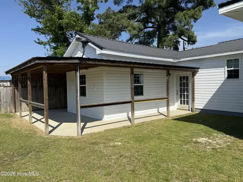 Exterior - 2714 Harrison Rd, Williamston, NC 27892 photo 1 of 3