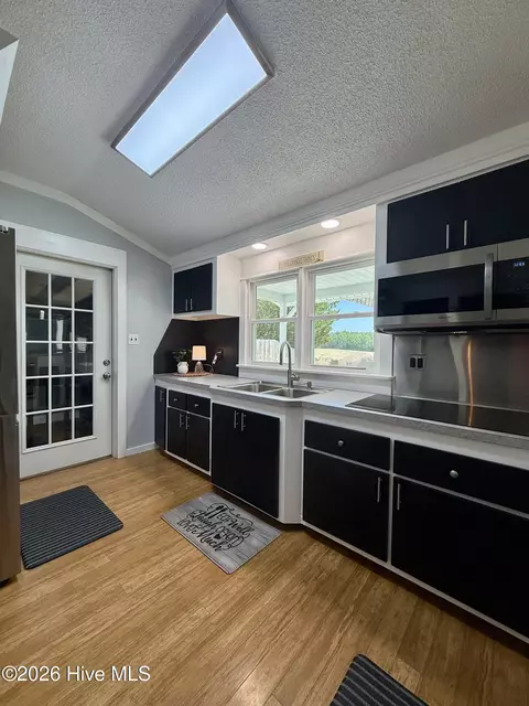 Kitchen - 2714 Harrison Rd, Williamston, NC 27892 photo 7 of 7