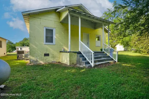Exterior - 307 E Irwin St, Pinetops, NC 27864 photo 3 of 4
