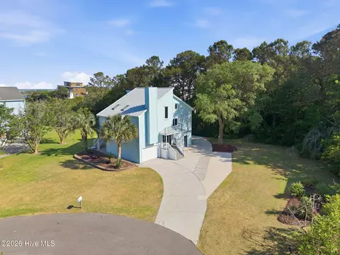 7111 Grouper Ct, Wilmington, NC 28409