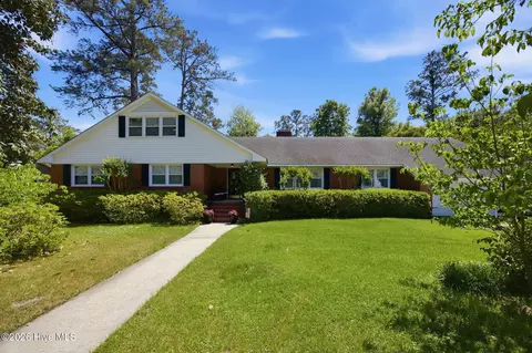 1904 York St, Kinston, NC 28504