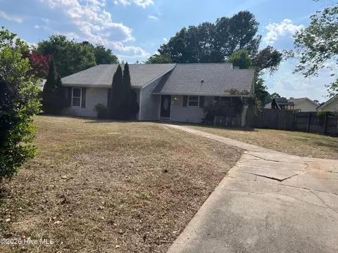 502 S Pine Cone Ln, Jacksonville, NC 28546