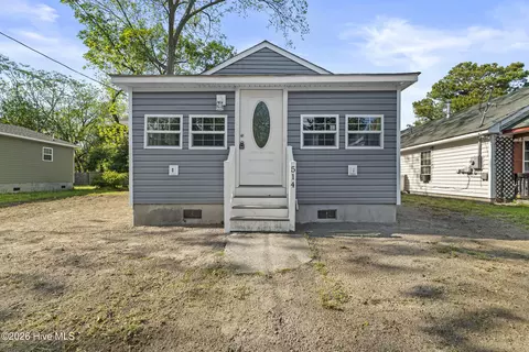 514 Edge St, Elizabeth City, NC 27909