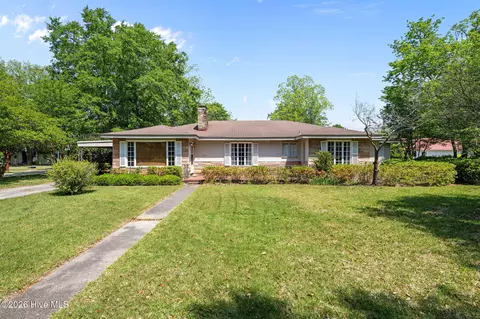 1504 Lucerne Way, New Bern, NC 28560