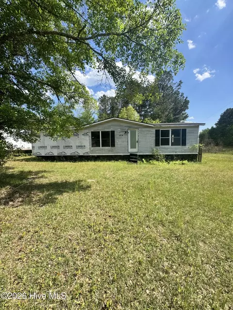 474 Battleground Rd, Atkinson, NC 28421