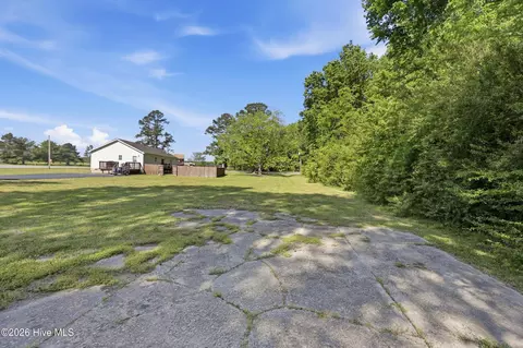 Exterior - 20 Corapeake Rd, Corapeake, NC 27926 photo 2 of 7