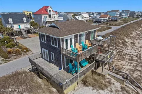 238 Topsail Rd, North Topsail Beach, NC 28460