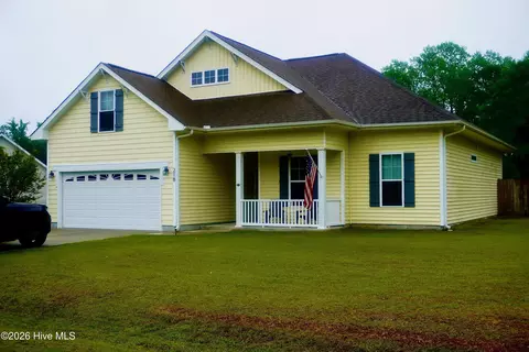 218 Blue Creek Farms Dr, Jacksonville, NC 28540