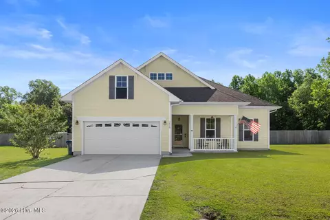218 Blue Creek Farms Dr, Jacksonville, NC 28540
