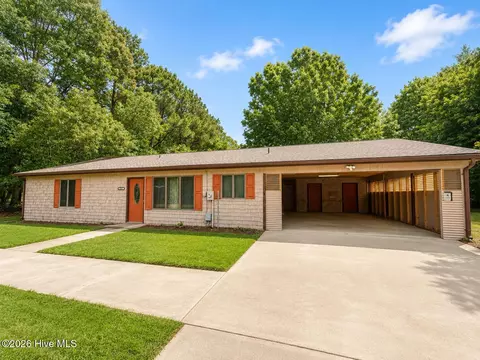 201 W Island Trl, Hertford, NC 27944