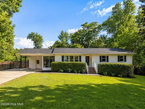 34 Holland Dr, Castle Hayne, NC 28429