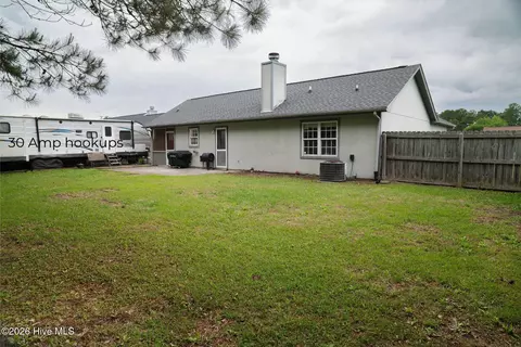 Exterior - 123 Daphne Dr, Hubert, NC 28539 photo 4 of 5