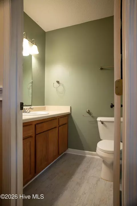Bath - 123 Daphne Dr, Hubert, NC 28539 photo 1 of 3