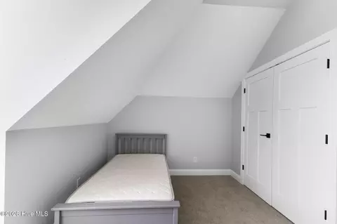 Bedroom - 506 Crown Pointe Dr, Hampstead, NC 28443 photo 1 of 8