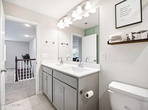 Bath - 1011 E Arboria Dr, Hampstead, NC 28443 photo 4 of 4