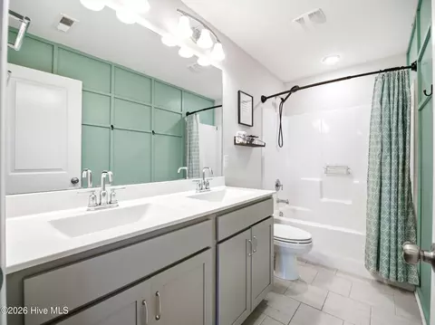 Bath - 1011 E Arboria Dr, Hampstead, NC 28443 photo 3 of 4