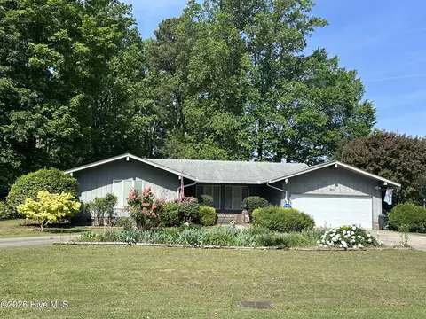 311 Country Club Dr, Edenton, NC 27932