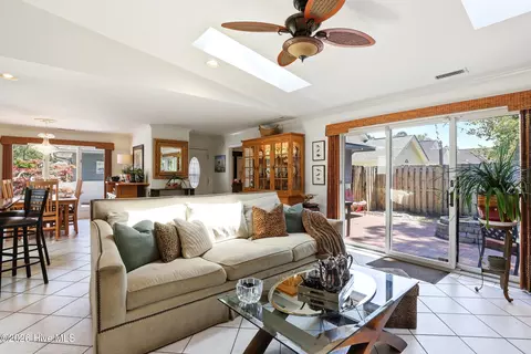 Living - 143 Red Bird Ln, Hampstead, NC 28443 photo 3 of 5