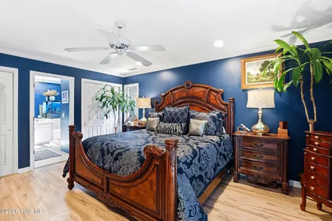 Bedroom - 143 Red Bird Ln, Hampstead, NC 28443 photo 1 of 6